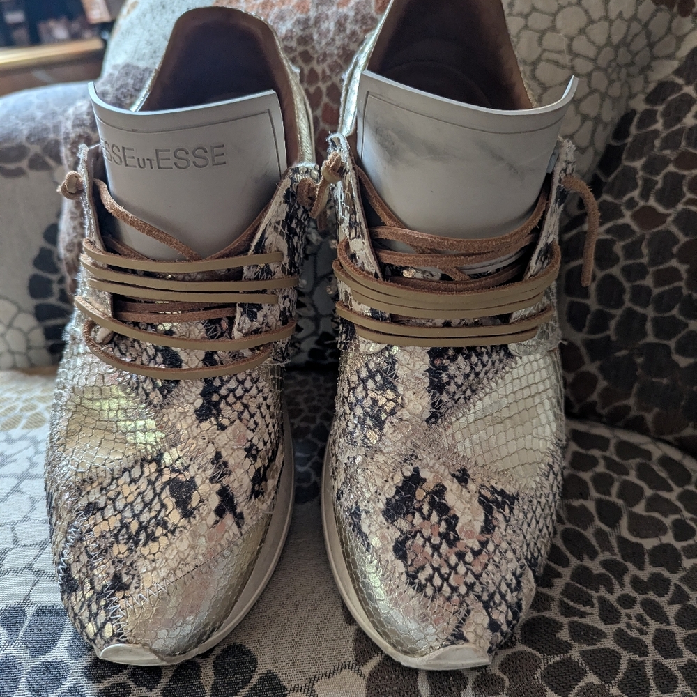 Esse Ut Esse lamb leather fringed python print sn… - image 6